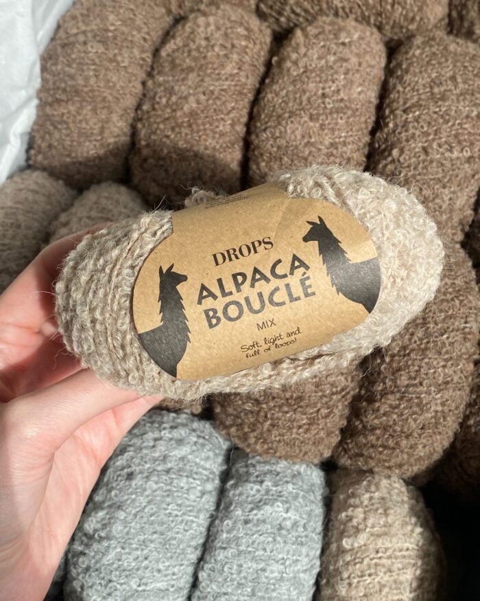 ПРЯЖА DROPS ALPACA BOUCLÉ Дропс Альпака Букле – 2020 – light beige / бежевий