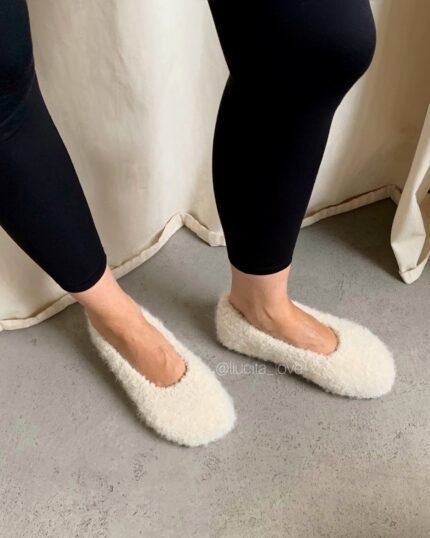 молочні пухнасті балетки для дому і для вулиці, балетки букле